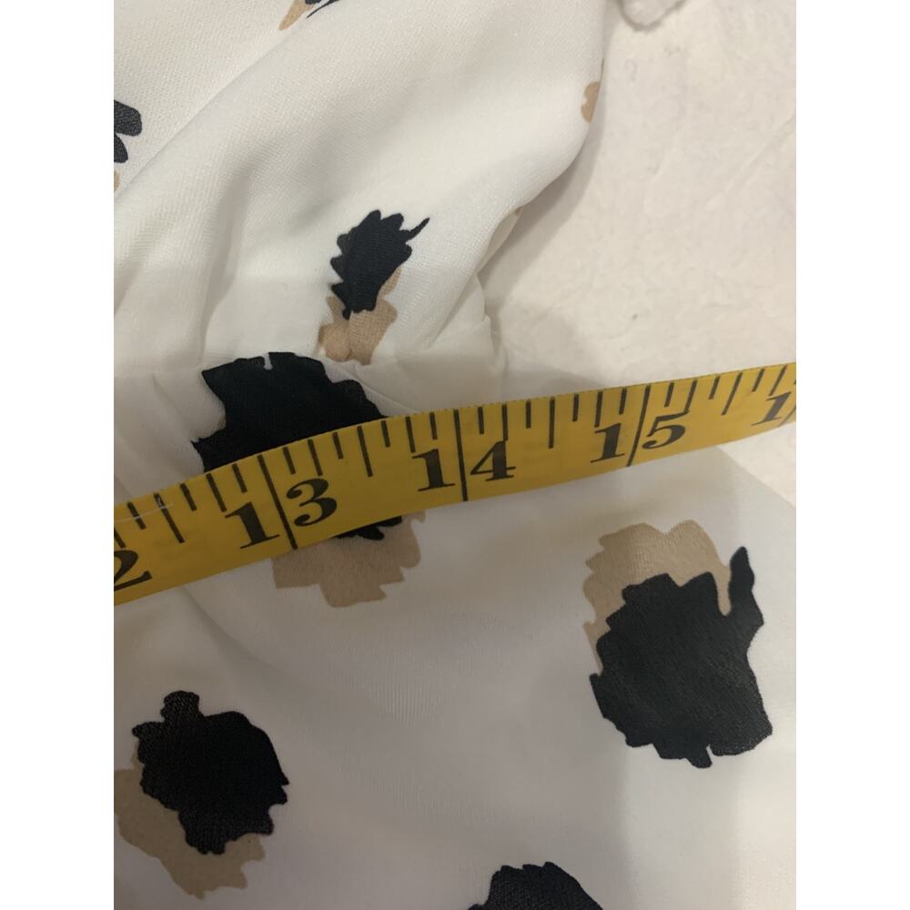 Urban Outfitters Entro Leopard White Jumpsuit Size Medium NWOT - Picture 4 of 8